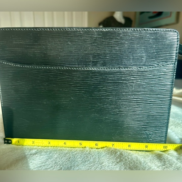 Louis Vuitton Black Epi Pouchette Homme Clutch - Picture 14 of 15